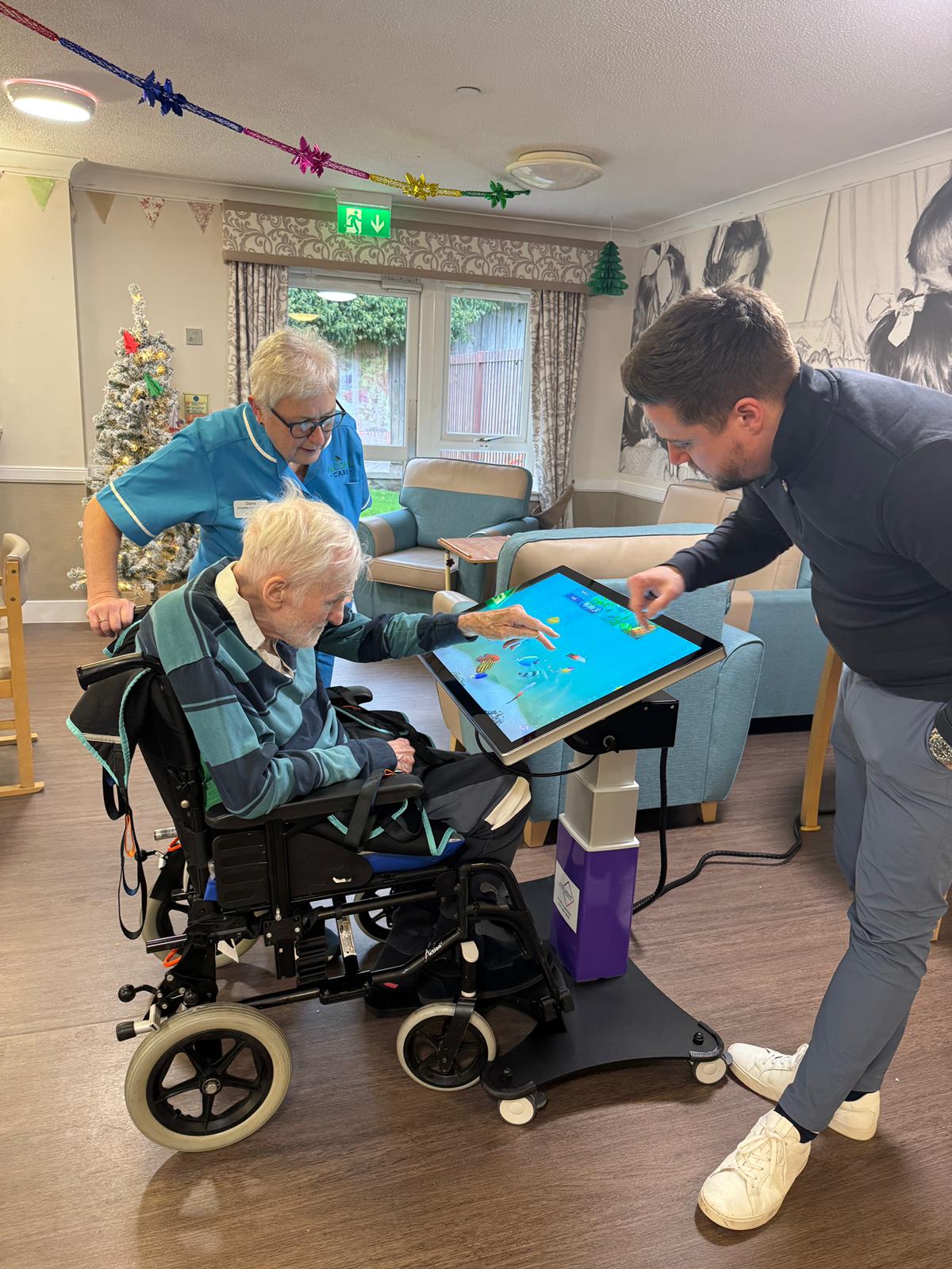 Wheelchair accessible T3CH table